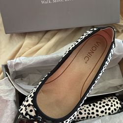 Vionic And Other Women Shoes
