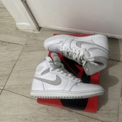 Nike air Jordan 1 Retro High 85 OG Neutral Gray BQ4422-100 size 8 Clean