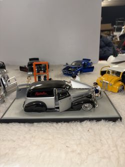 Antique Jada car collection