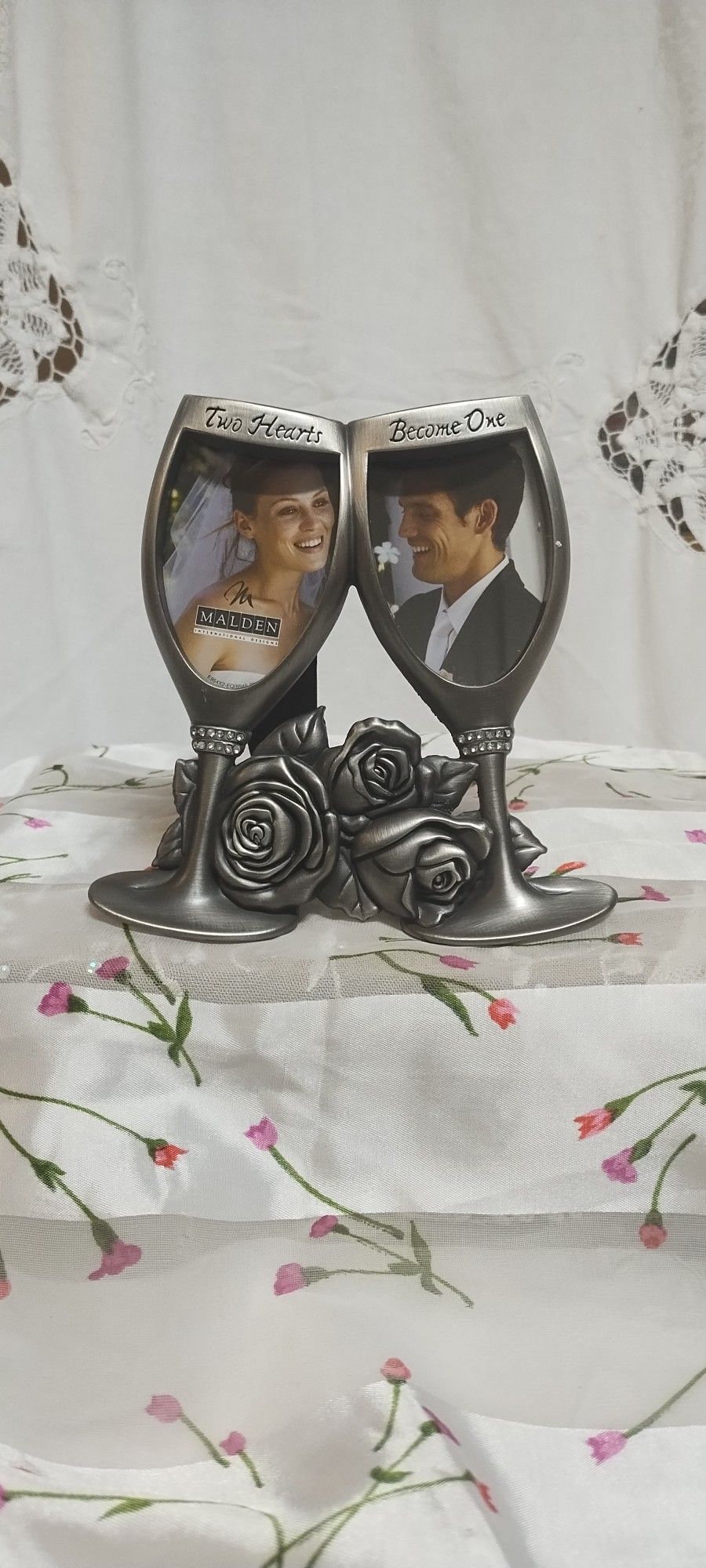 Malden Champagne Glass Wedding Frame