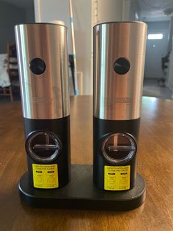 Salt and pepper shakers