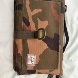 Herschel Unisex Changing Pad w/ Wipe Case