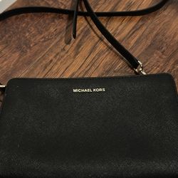 Michael Kors Jet Set Large Saffiano Leather Convertible Clutch/Crossbody Bag