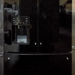 GE French Door Refrigerator *Black* Energy Star (handles included)