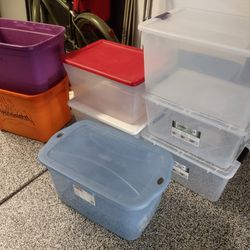 8 Storage Containers/Moving Totes 