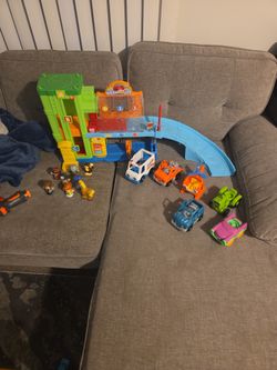 Little People Car Wash With People And Cars