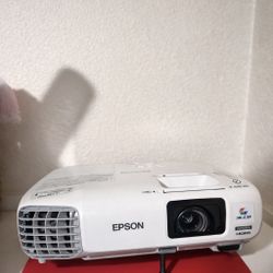 Epson Powerlite 97 3LCD XGA HDMI 2700 Lumens/10,000:1 Contrast Projector