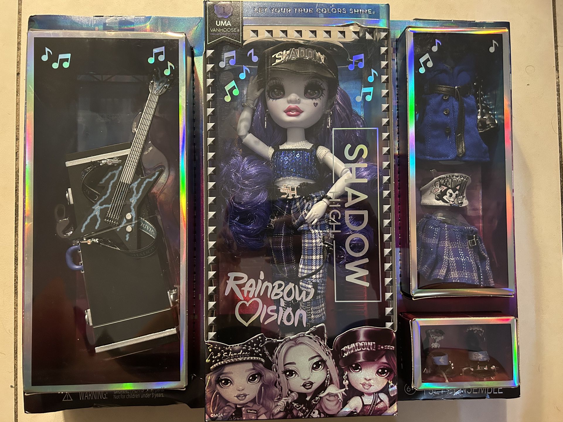 Rainbow High Vision and Neon Shadow-Uma Vanhoose (Neon Blue) Posable  Fashion Doll. 2 Designer Outfits to Mix & Match, Rock Band Accessories  Playset
