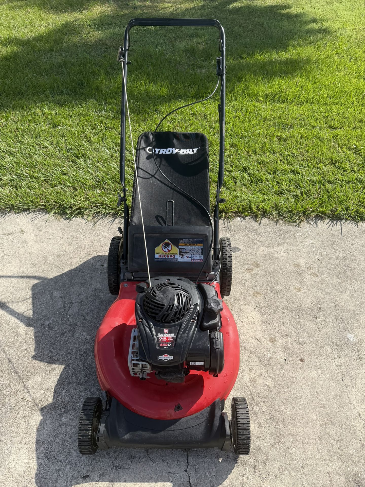21" Yard Machine Push Lawn Mower 