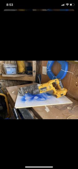 Dewalt saw