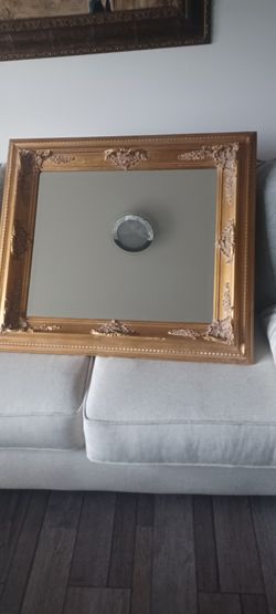Mirrior And Decorative Frame