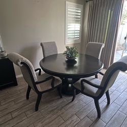 Kitchen/ Dining Table