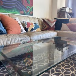 Coffee Table With Two Layers Of Glass 