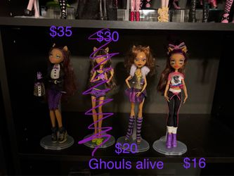 Monster high clawdeen  dolls