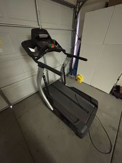 TC200 treadmill