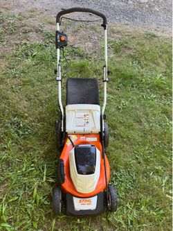 Stihl mower battery operated