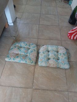 Patio cushions 2.for $3