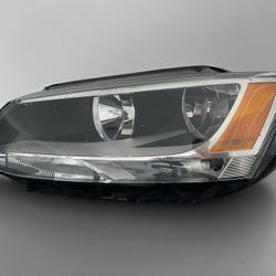 2011–2016 Volkswagen Jetta Front Left Driver Side Headlight 1EL 010 395-05 Original