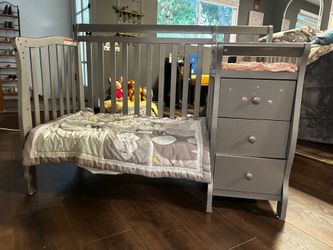 Dream On Me Mini Crib with Changing Table + Mattress