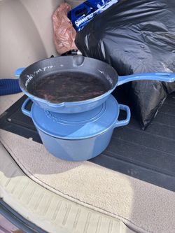 Iron casket pan and iron casket pot