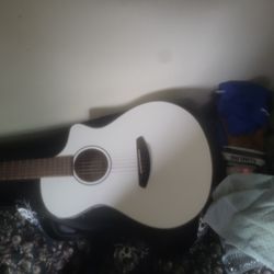 Breedlove Acoustic White Guitar 