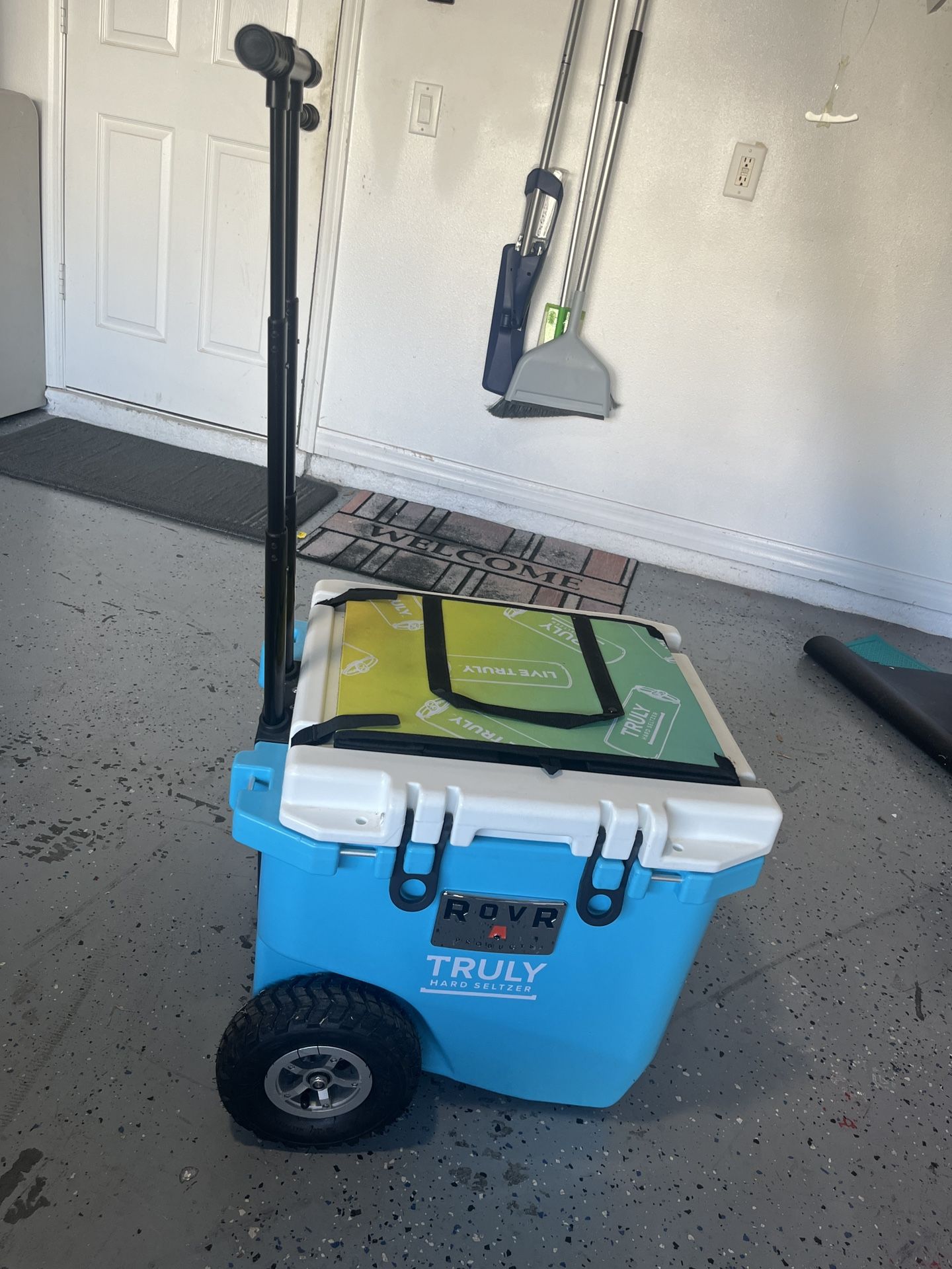 NEW RovR ROLLR45 Cooler For $175