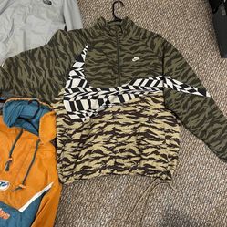 Camo Nike Windbreaker Sz Medium