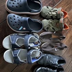Kids size 2 shoe bundle lot shoes sandals crocs teva toms new dress shoes
