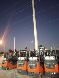 FORKLIFT TOYOTA 5000#