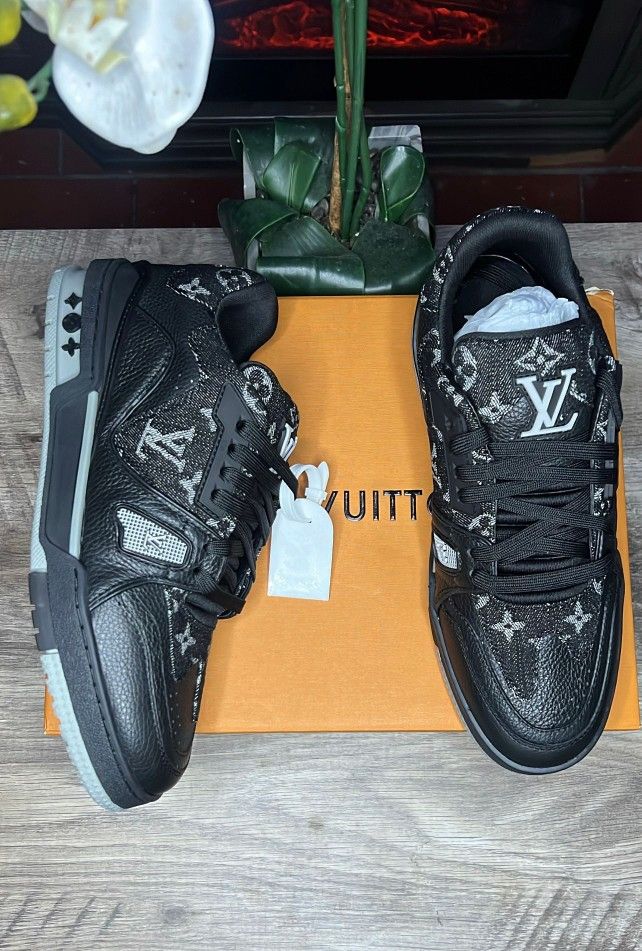 Louis Vuitton Men Shoes 