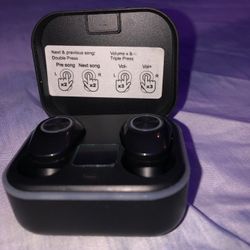 Bluetooth ear buds 