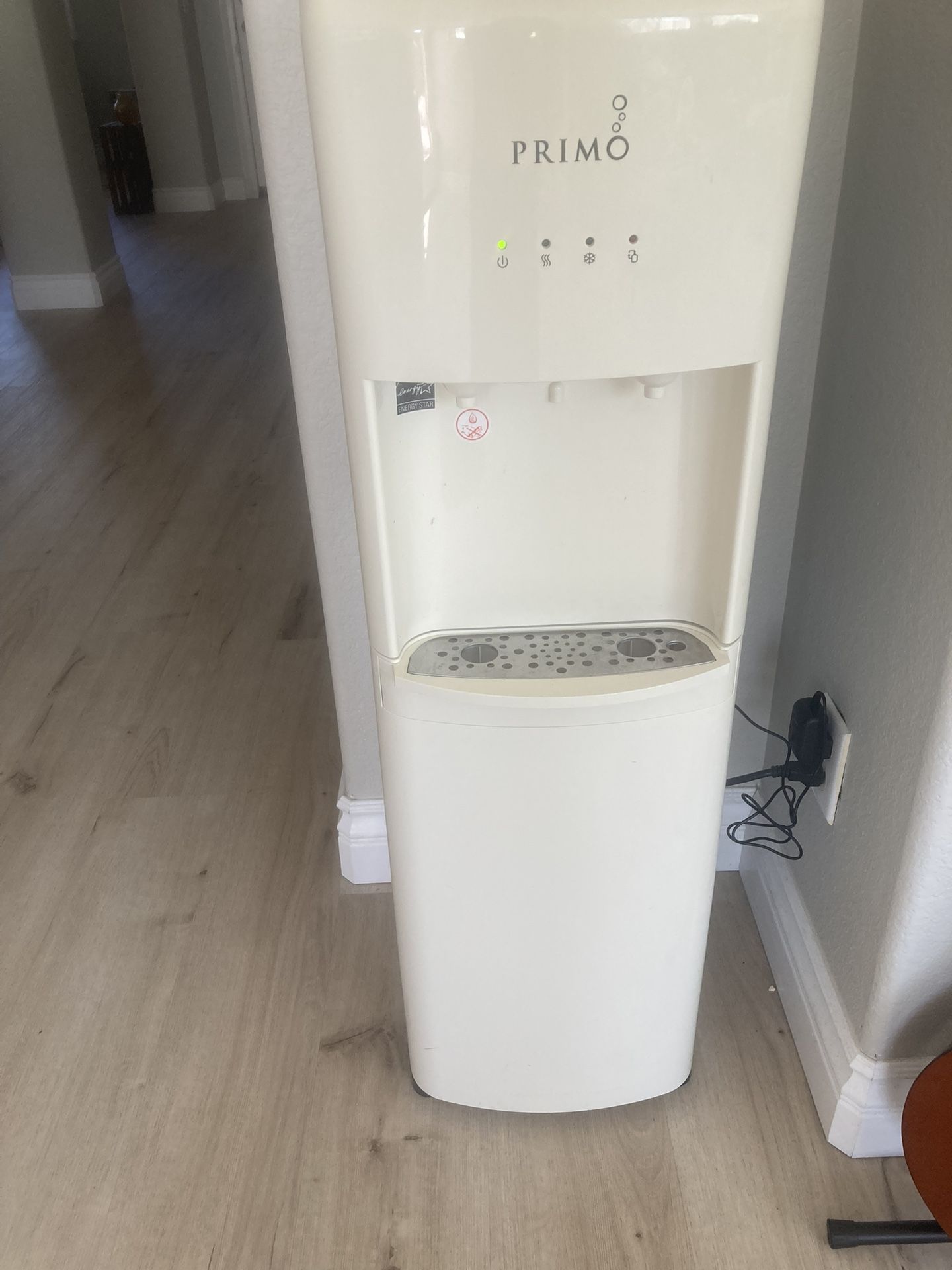 Water Dispenser
