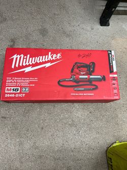 Milwaukee M18 Grease Gun Kit