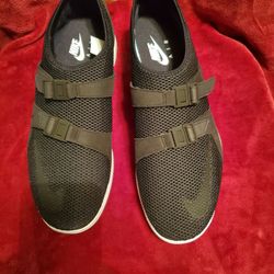 Mens NIKE RUNNING SHOES