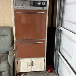Vintage Frigidaire oven FREE