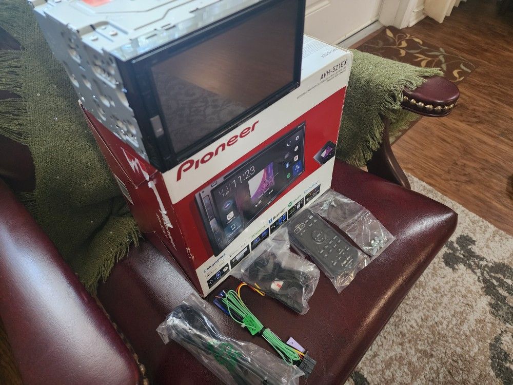 Pioneer AVH-521EX DVD receiver Open Box