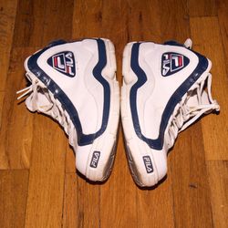Fila Grant Hill Sneakers – White/Navy – Good Condition – No Box  8.5