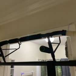 Pull Up Bar