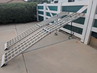 Aluminum 4 beam dual runner folding ramps