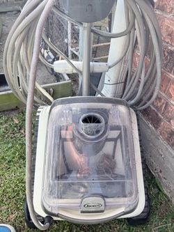 Jacuzzi Robotic Pool Cleaner with Hose