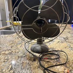 Old Vintage Mw Fan