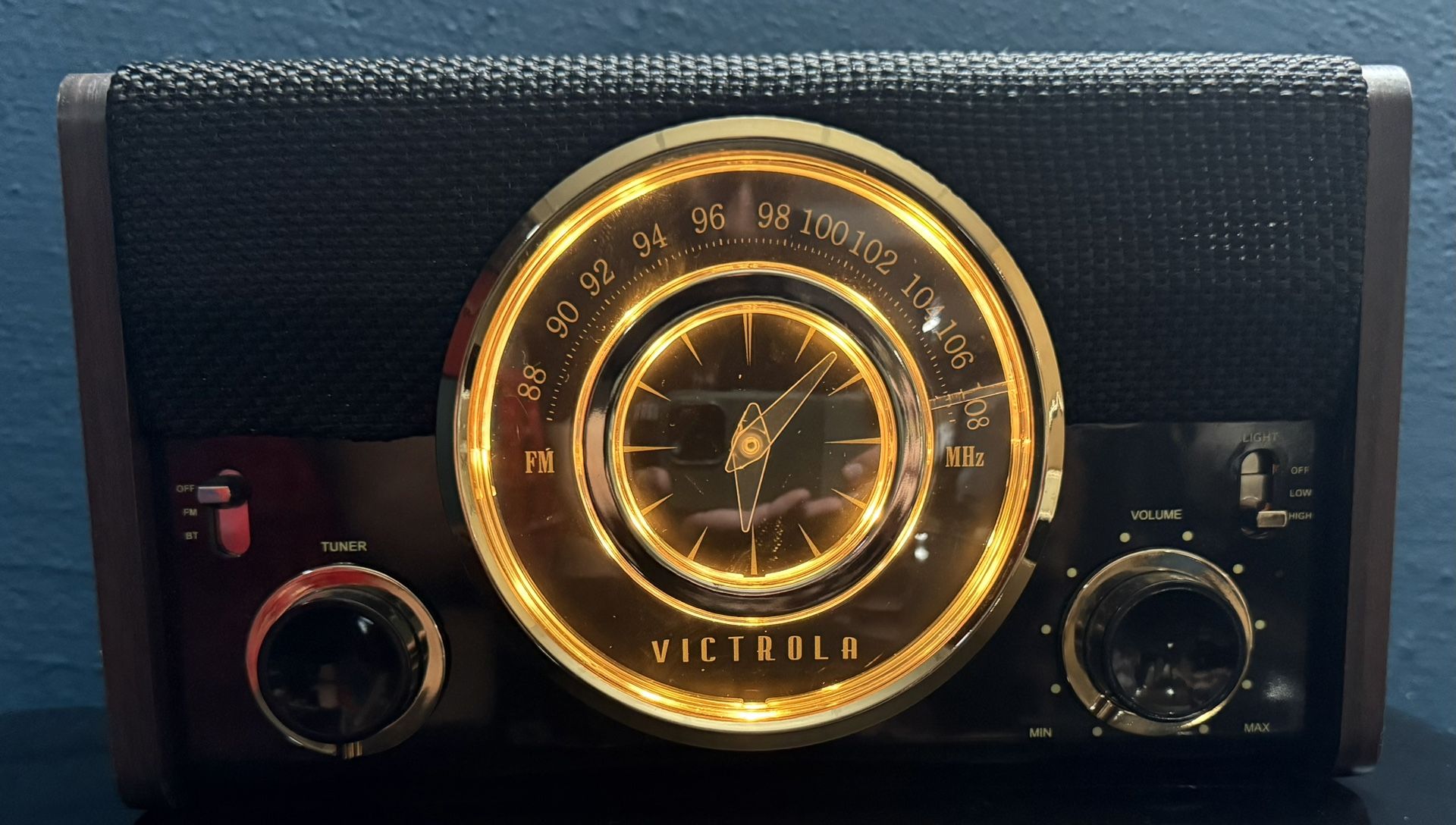Victrola Bluetooth Am/Fm Radio