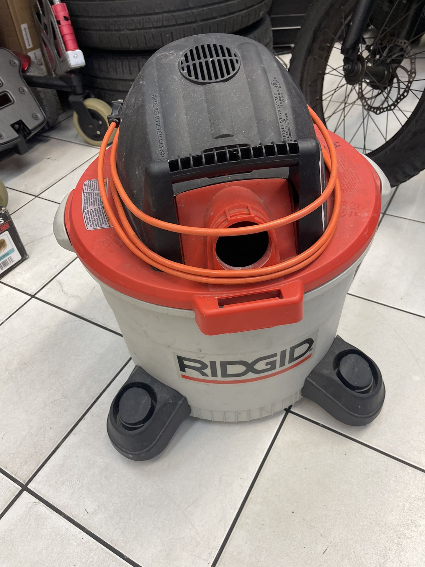 Ridgid 9 Gallon Shop Vac Vacuum With Hose