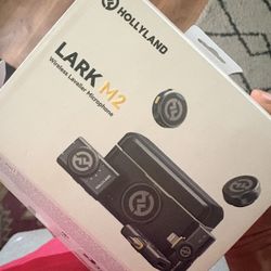 Hollyland Lark M2 Wireless Lavalier Mic – Open Box, Never Used
