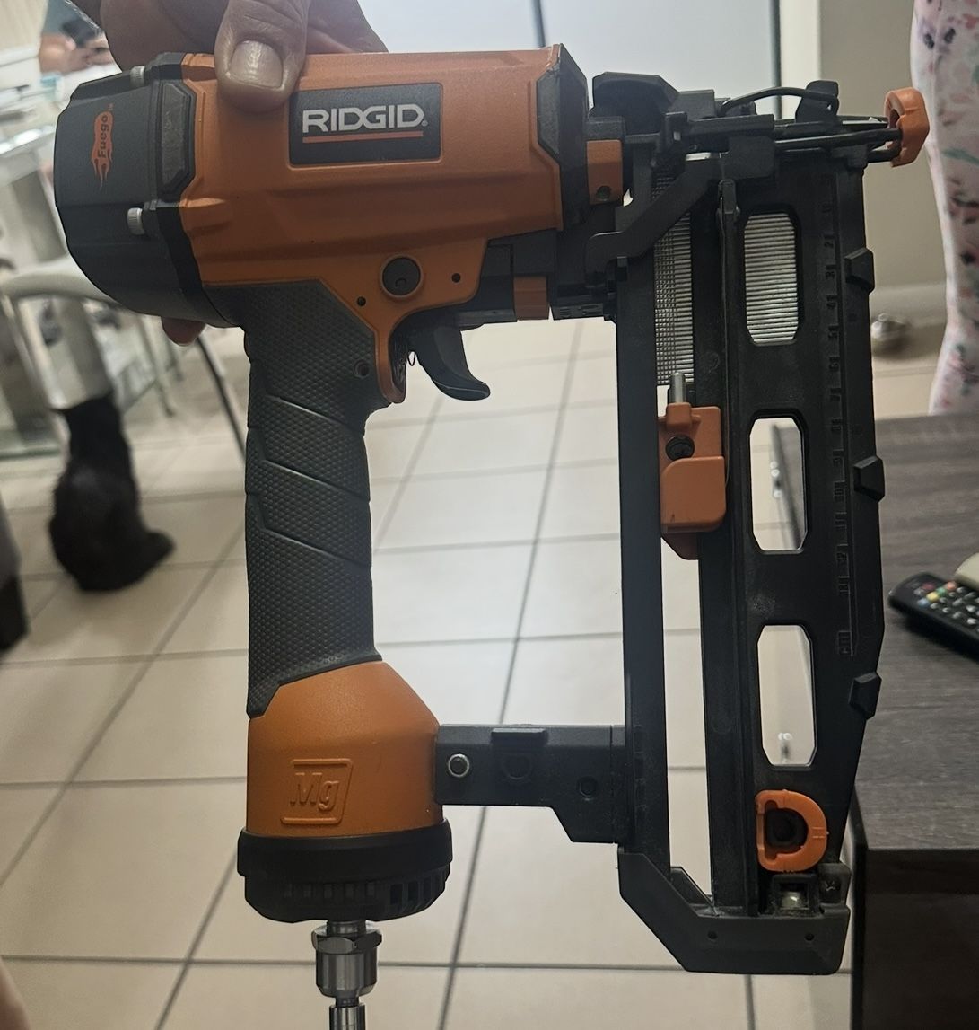 Rigid Pneumatic Brad Nailer