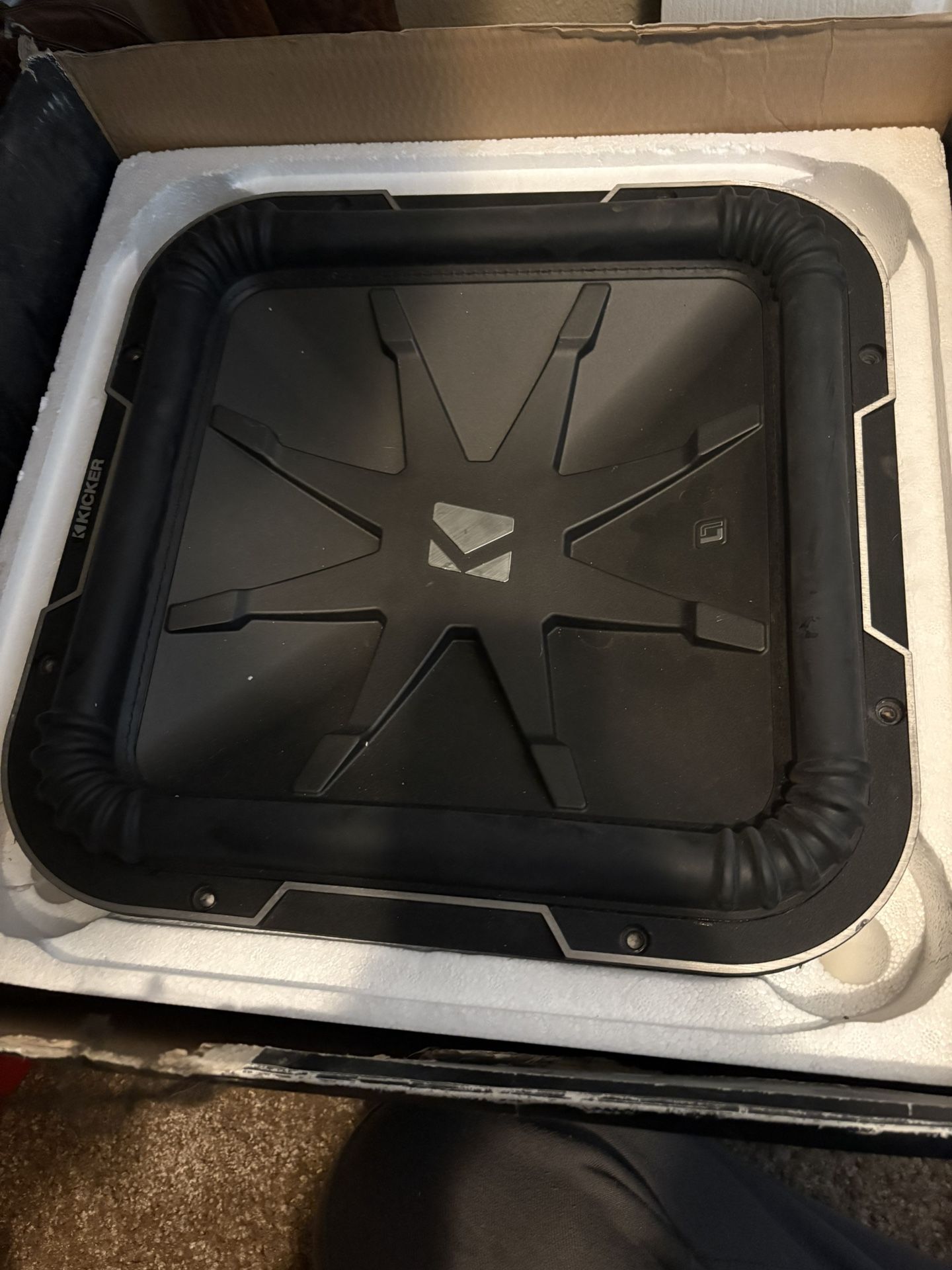 Speaker Kicker (L715)