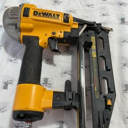 Dewalt 16ga Straight Nail 