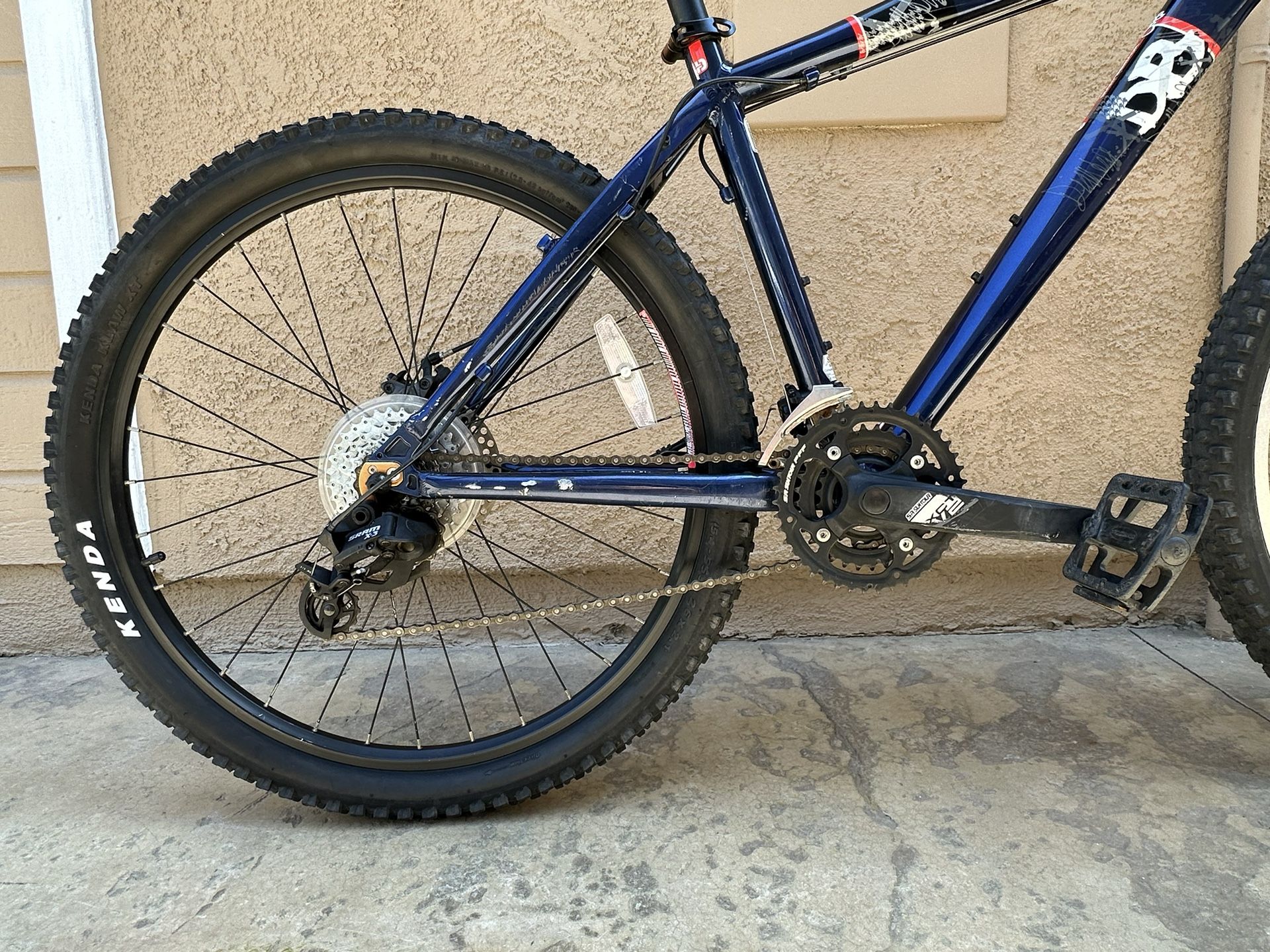 Diamondback Topanga Mountain Bike 21 Speed Sram New Tires Disc Brakes