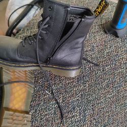 Dr. Martins Air Wair