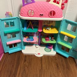 Gabby Doll house 